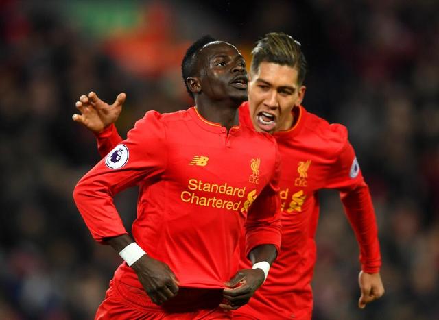 当他站在一 当他站在一